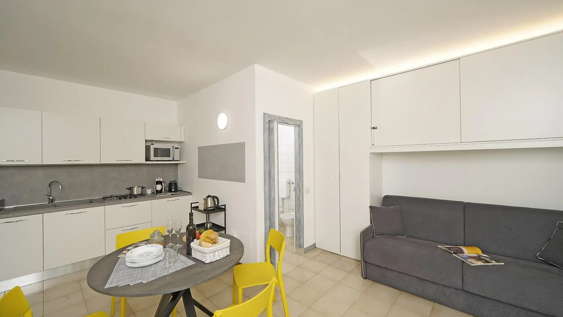 Casa Lugana 8 - Gardagate Apartman Sirmione 0*,  Olaszország